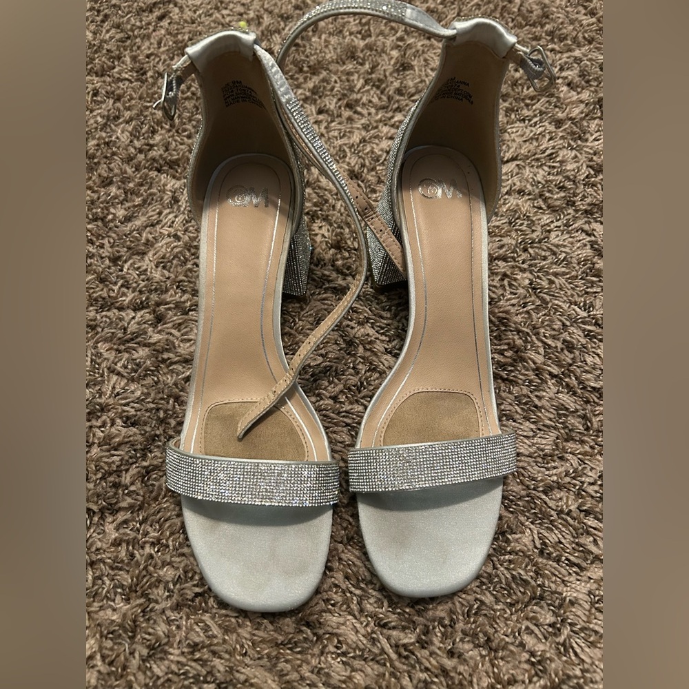 Sparkly women’s heels 
Wedge heel